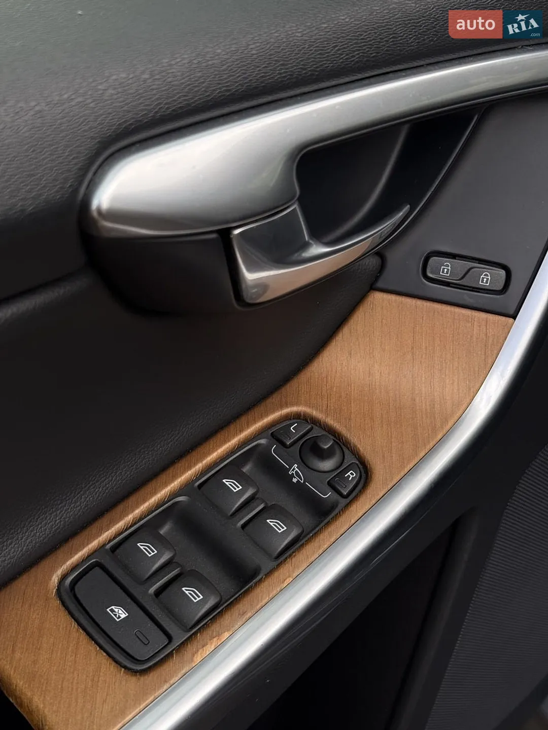 2017 Volvo XC60 - мініатюра 47