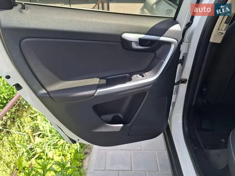 Volvo XC60 2010 VIN YV1DZ7056B2139210 фото оголошення 16 з 55