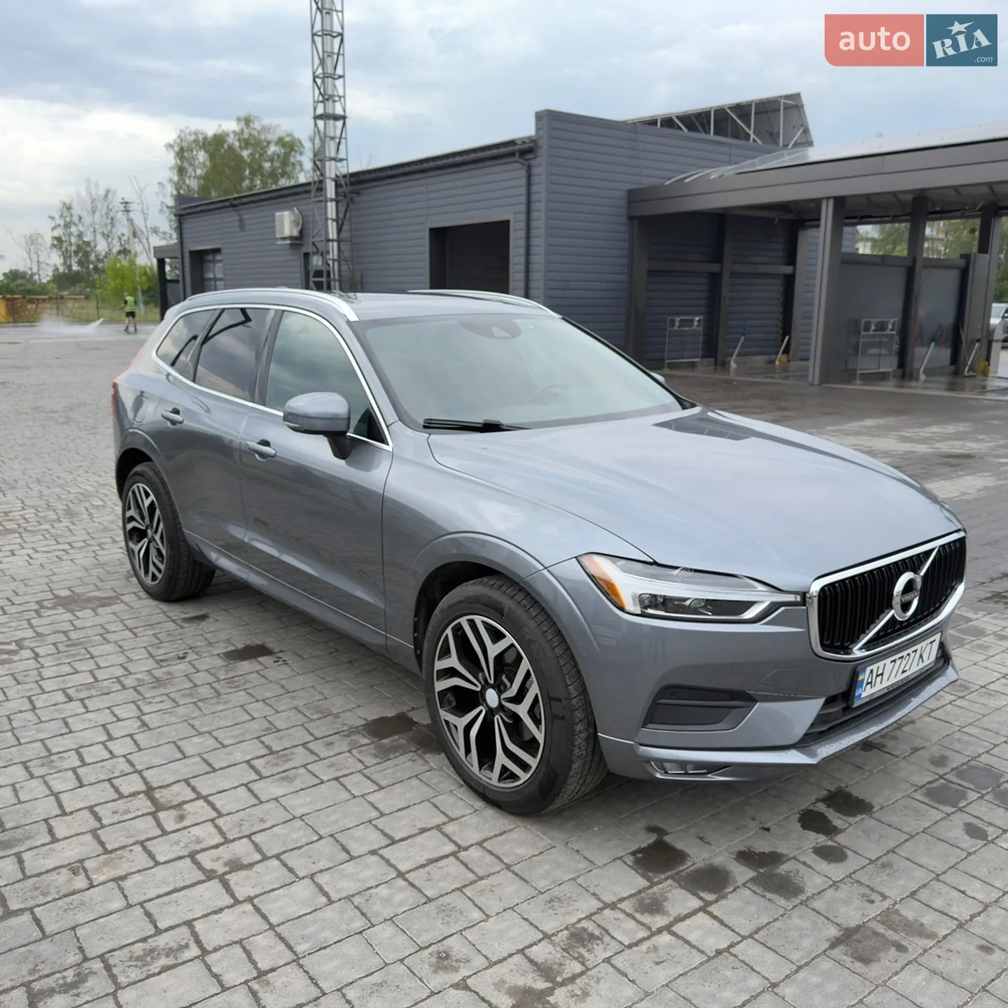 2020 Volvo XC60 - фото 1