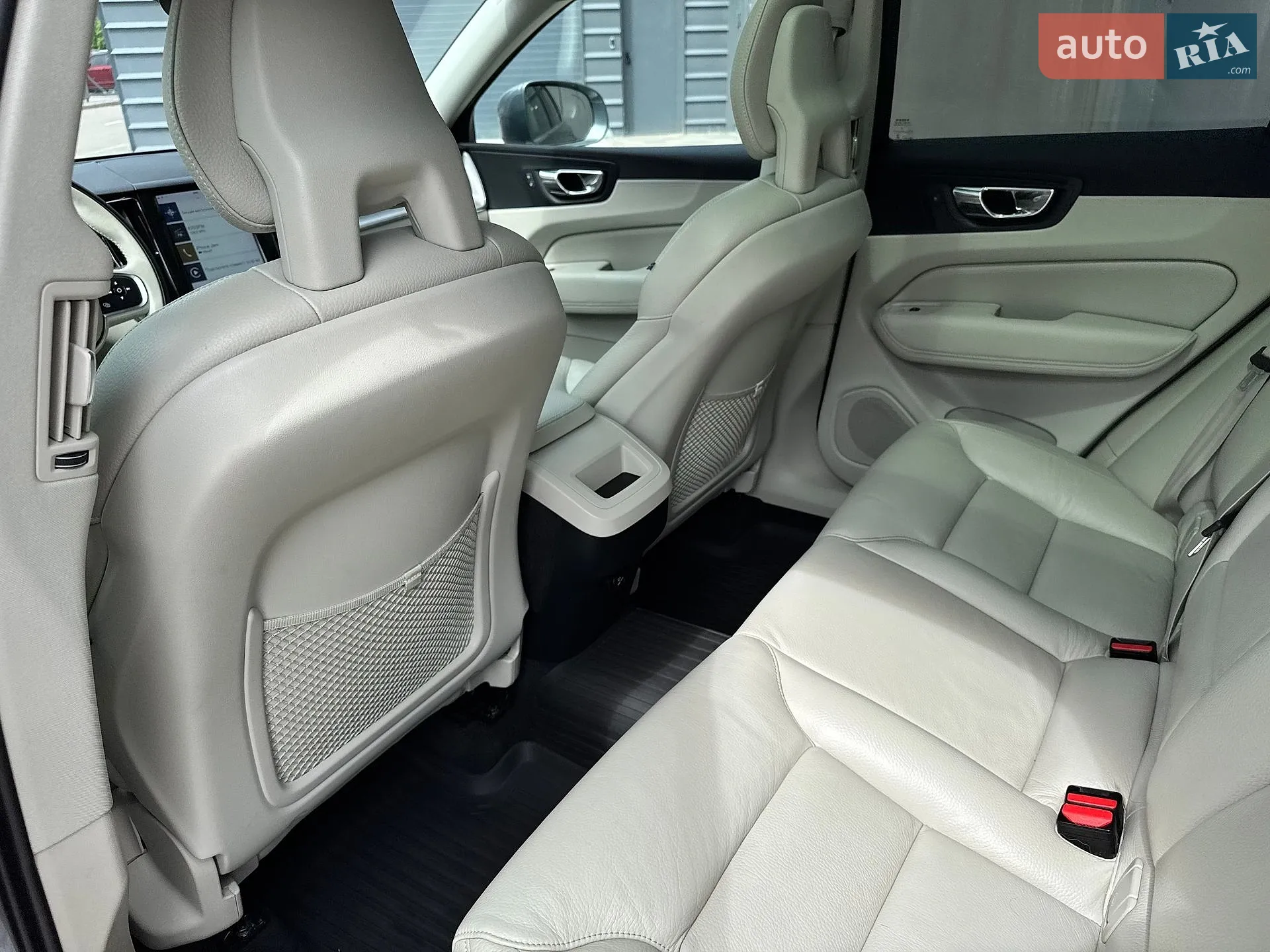 2018 Volvo XC60 - мініатюра 18