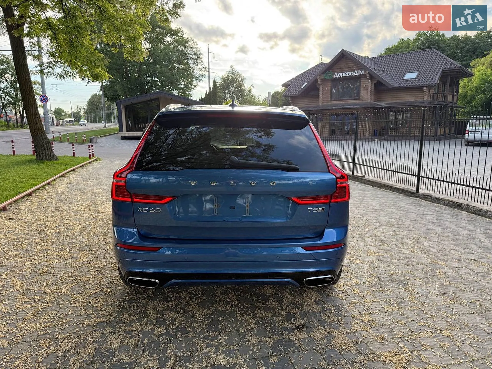 2018 Volvo XC60 - мініатюра 10