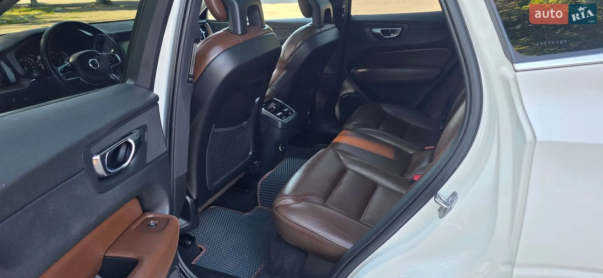2018 Volvo XC60 - мініатюра 117