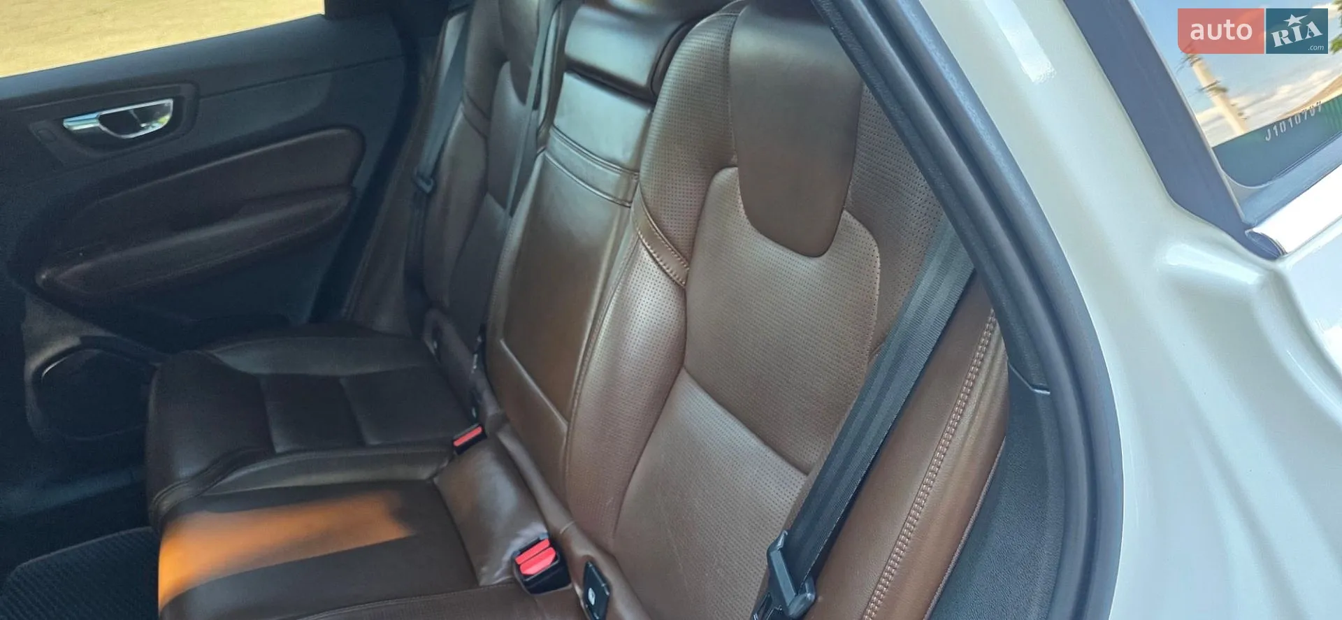 2018 Volvo XC60 - мініатюра 121
