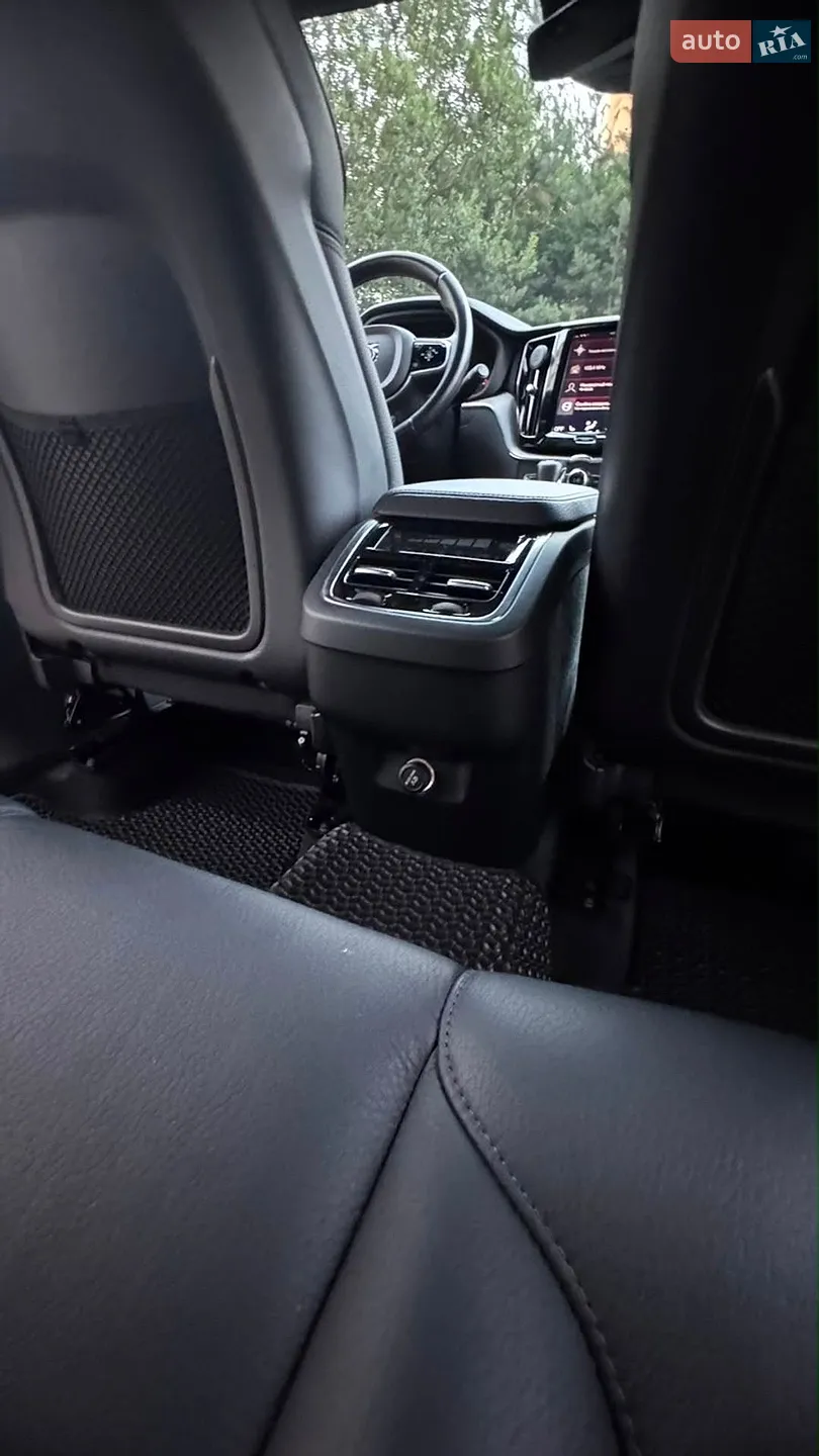 2017 Volvo XC60 - мініатюра 27