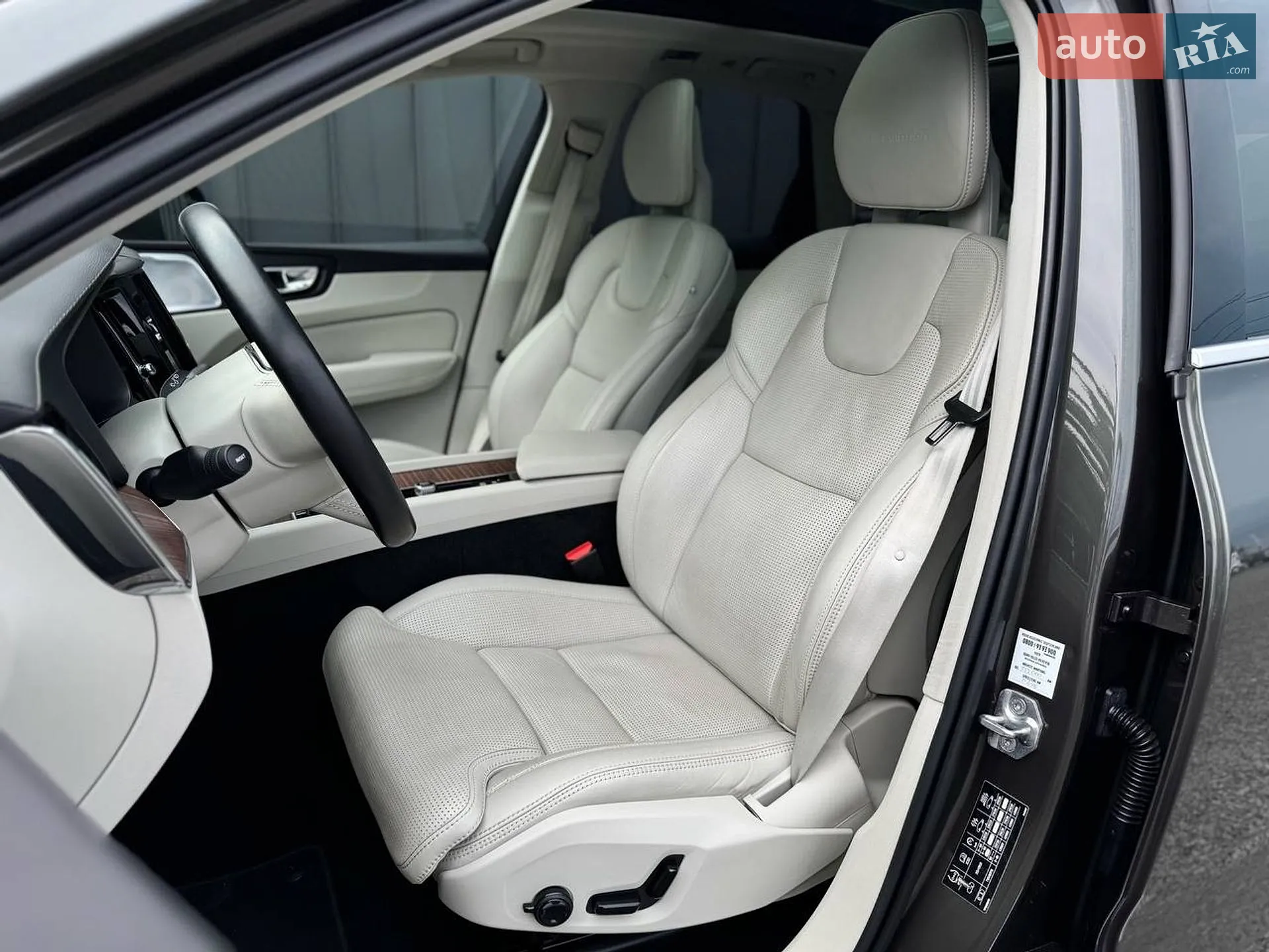 2018 Volvo XC60 - мініатюра 22
