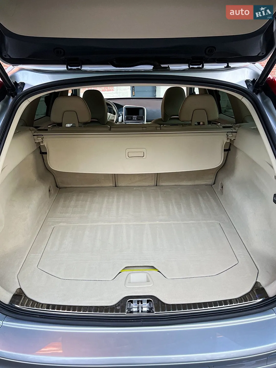 2016 Volvo XC60 - мініатюра 18