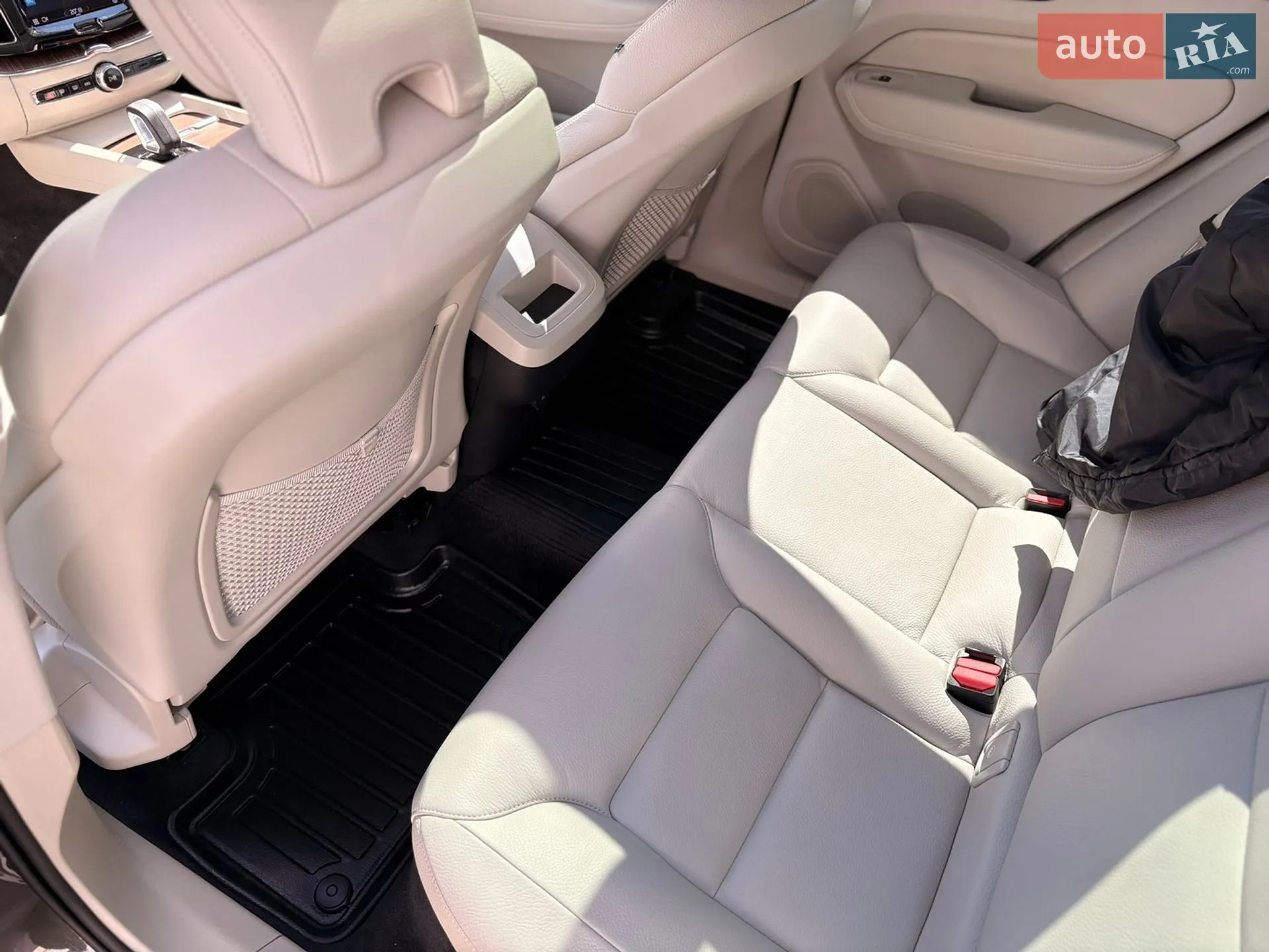 2022 Volvo XC60 - мініатюра 13