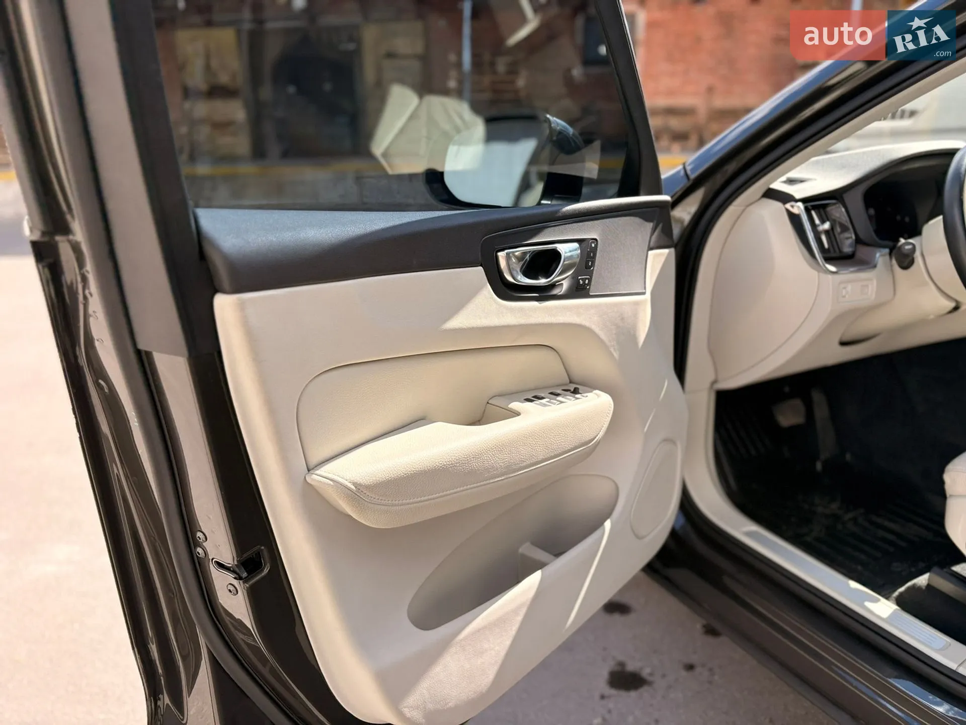 2022 Volvo XC60 - мініатюра 15