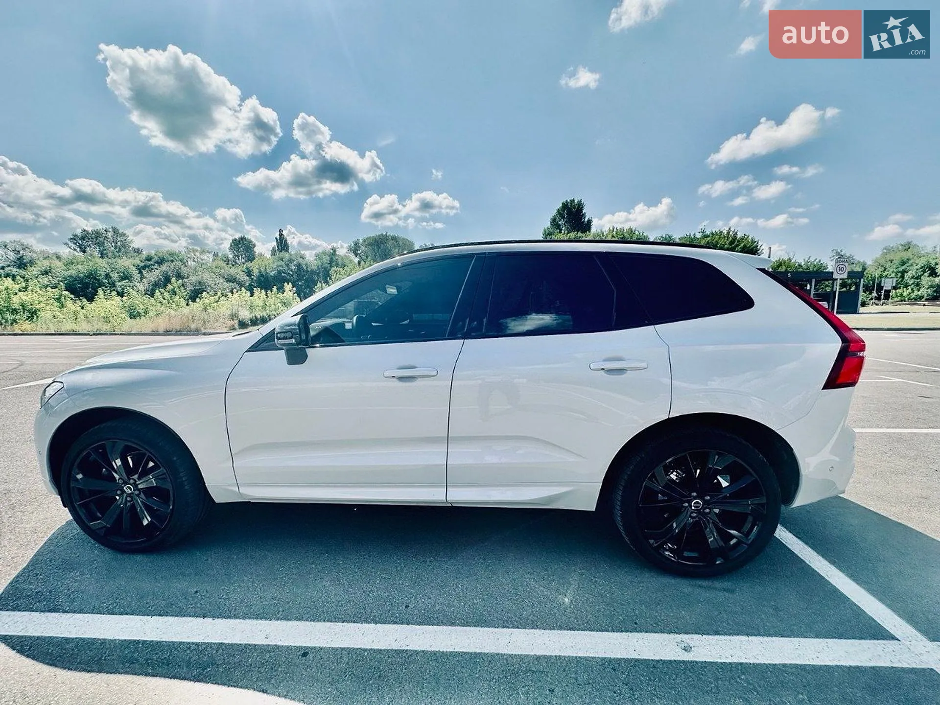 2025 Volvo XC60 - мініатюра 9
