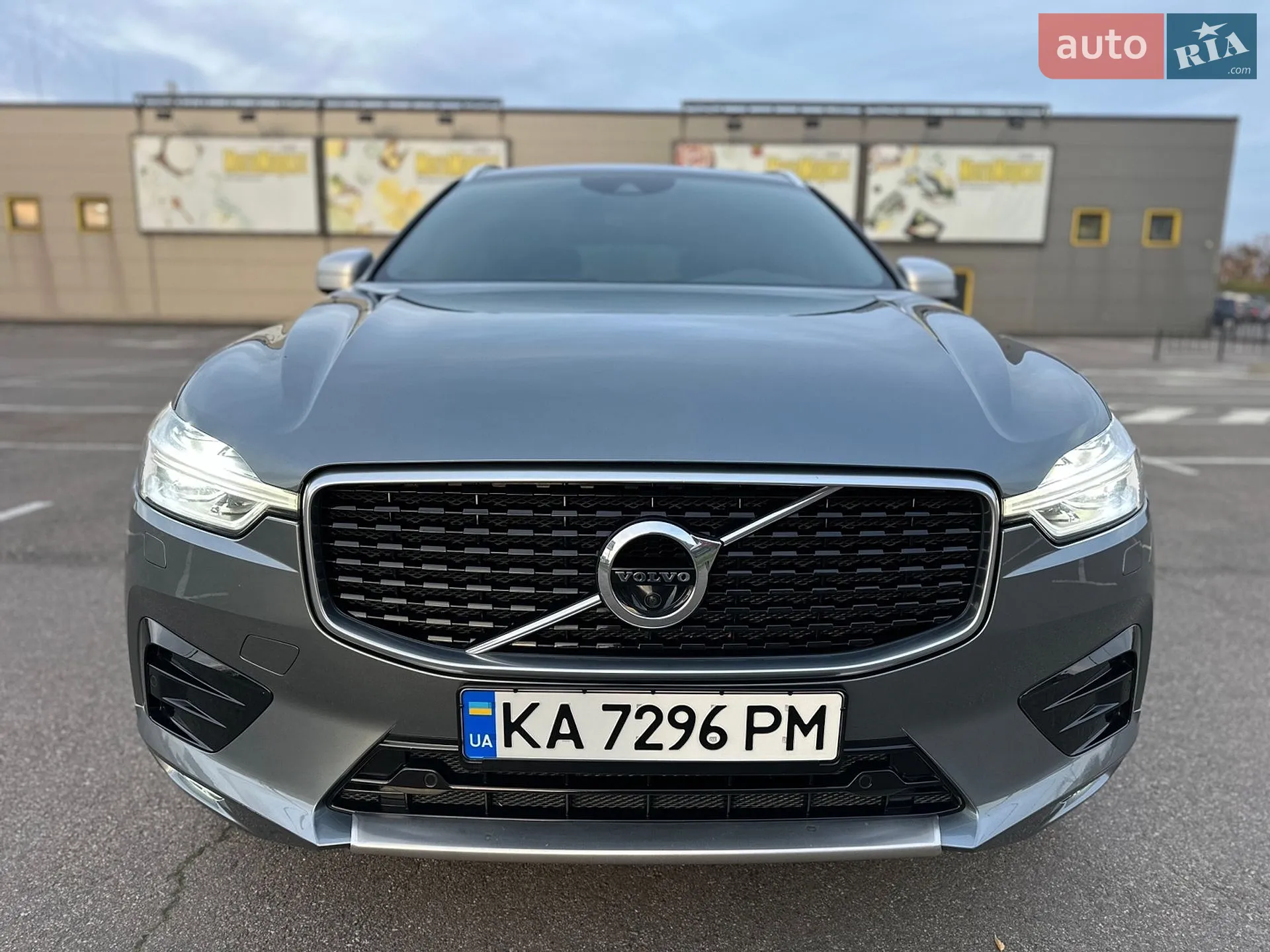 2018 Volvo XC60 - мініатюра 12