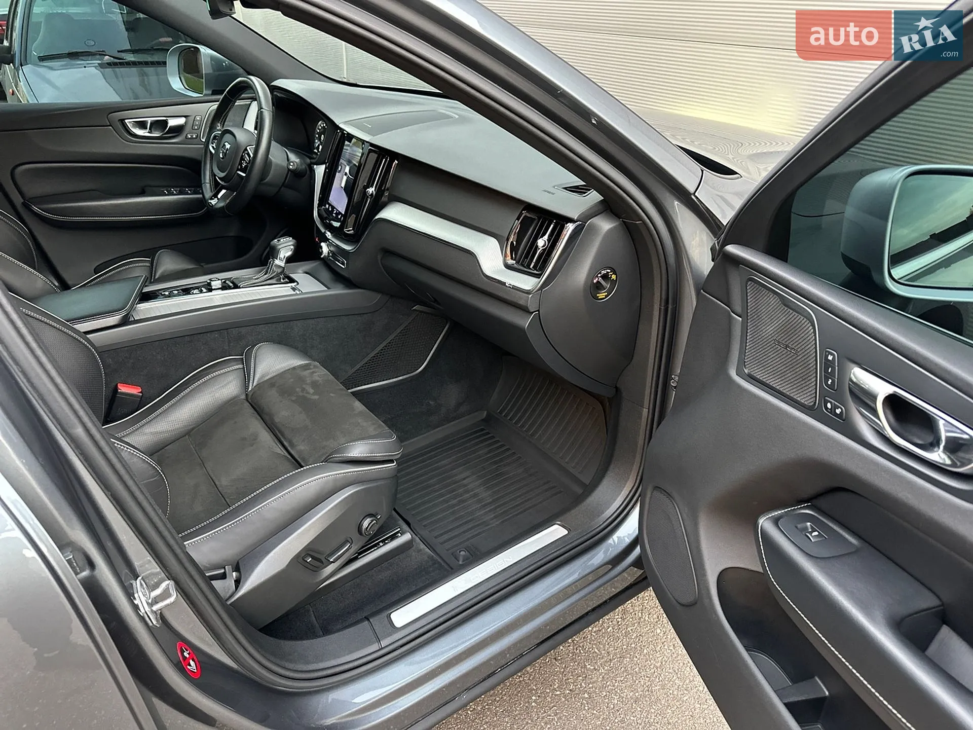 2018 Volvo XC60 - мініатюра 34