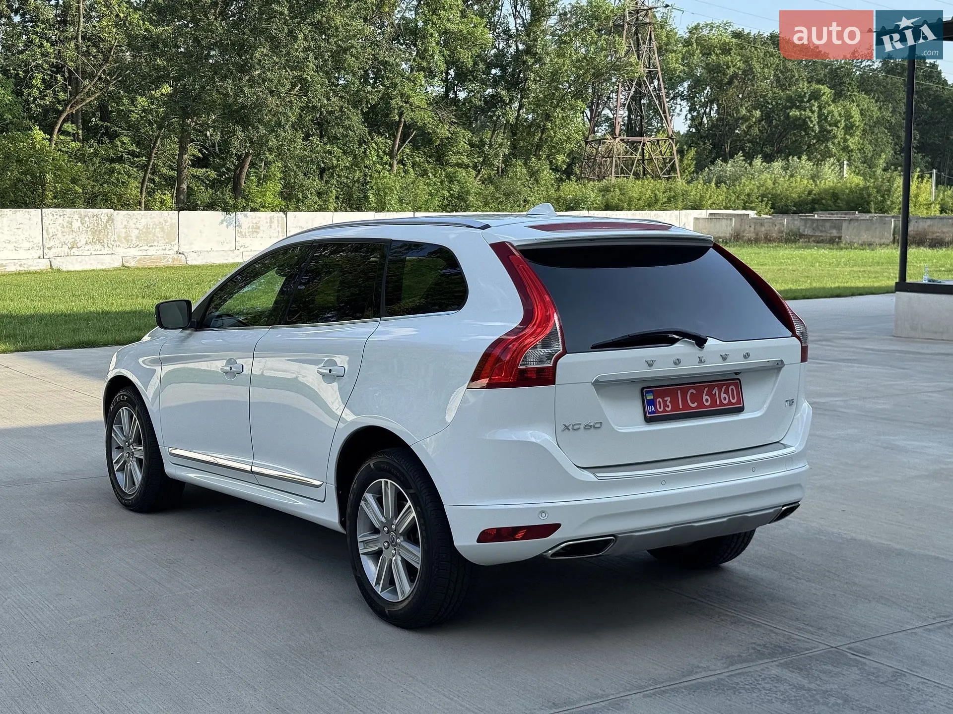 2017 Volvo XC60 - мініатюра 8
