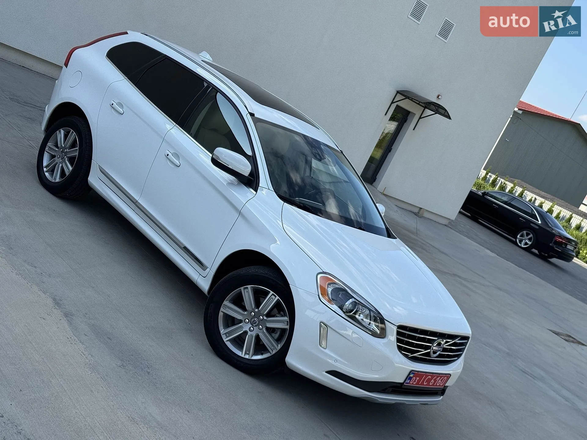 2017 Volvo XC60 - мініатюра 13