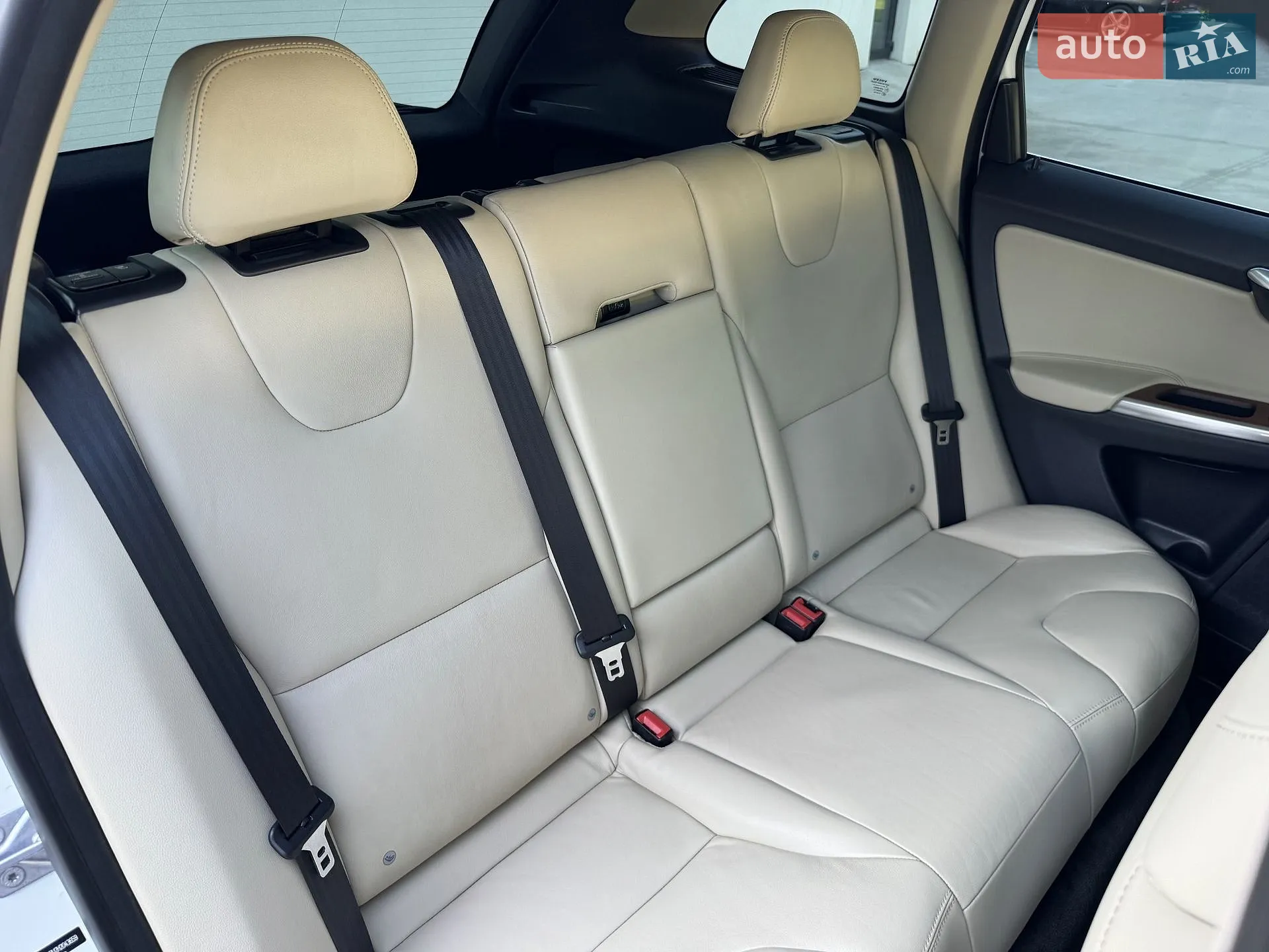2017 Volvo XC60 - мініатюра 24