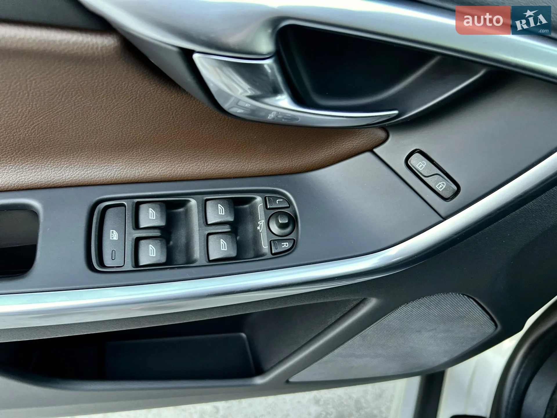 2017 Volvo XC60 - мініатюра 21