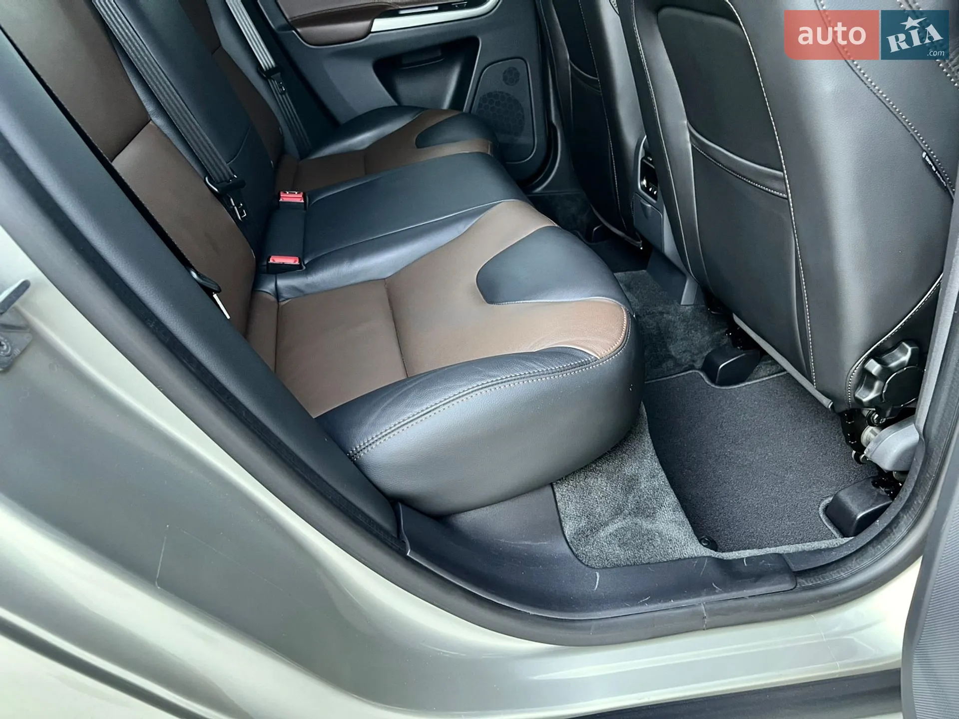 2017 Volvo XC60 - мініатюра 46