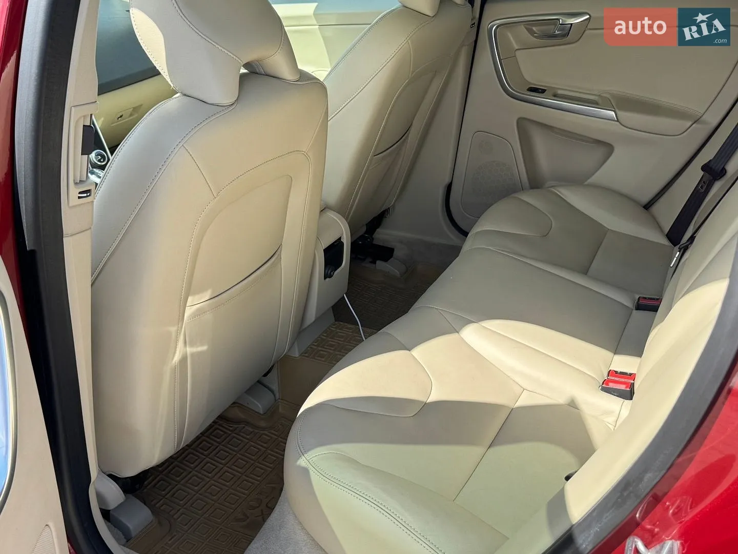 2015 Volvo XC60 - мініатюра 17