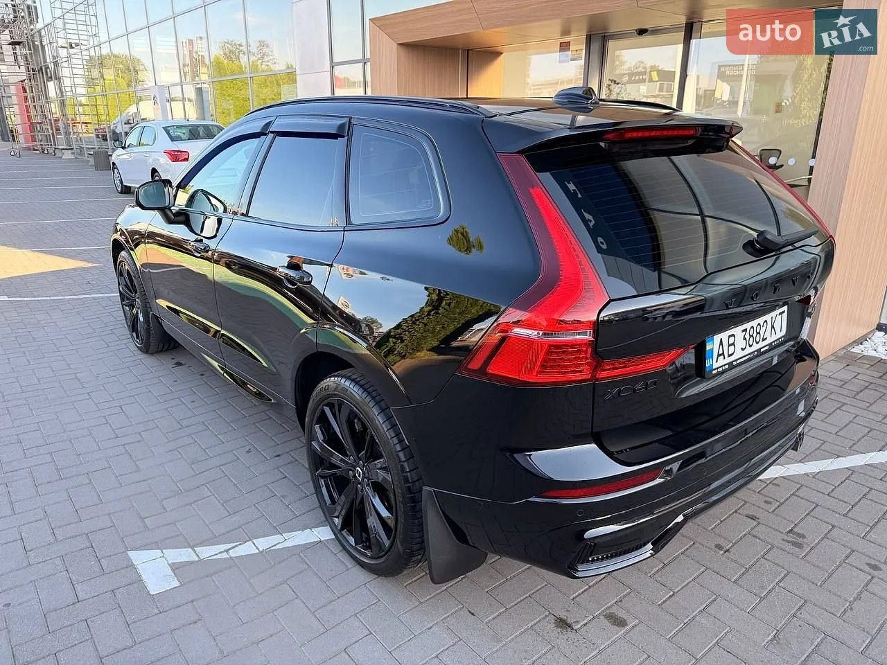 2024 Volvo XC60 - мініатюра 14