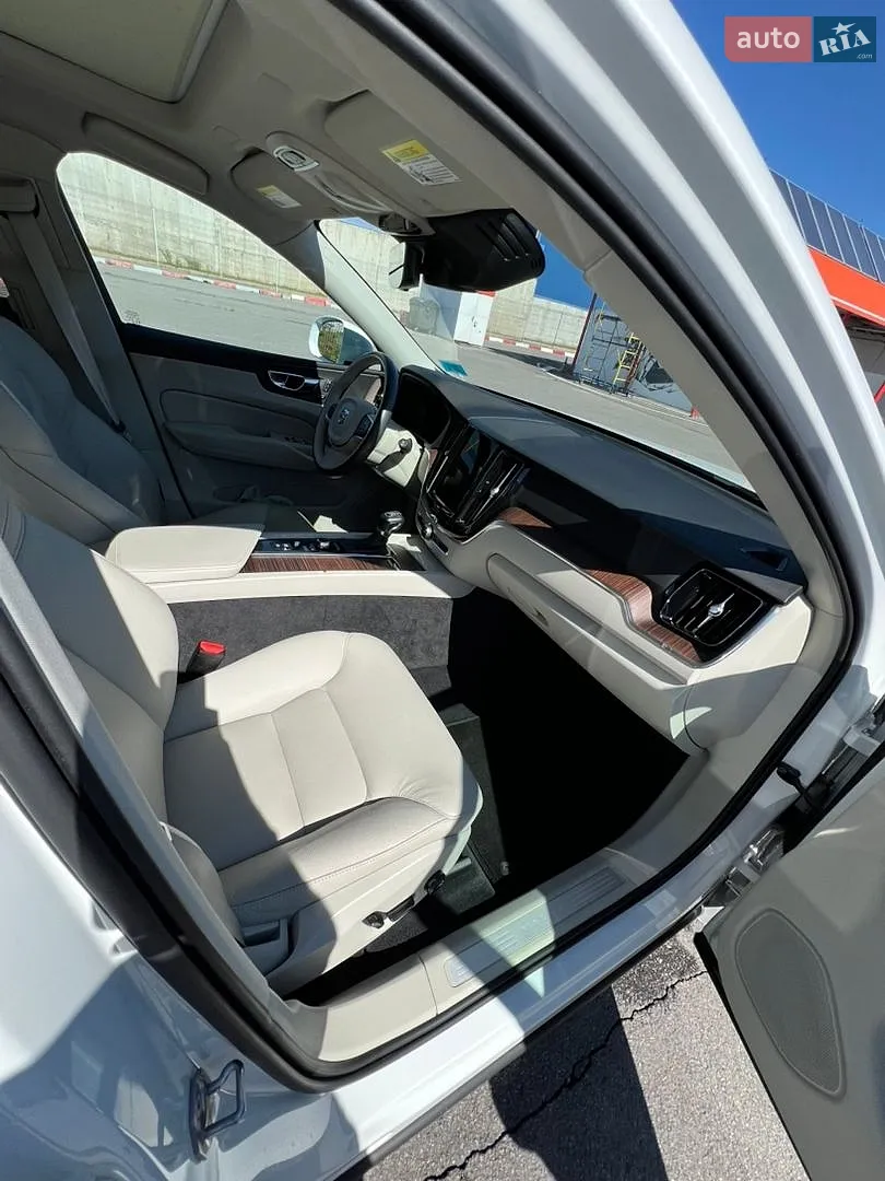 2021 Volvo XC60 - мініатюра 14