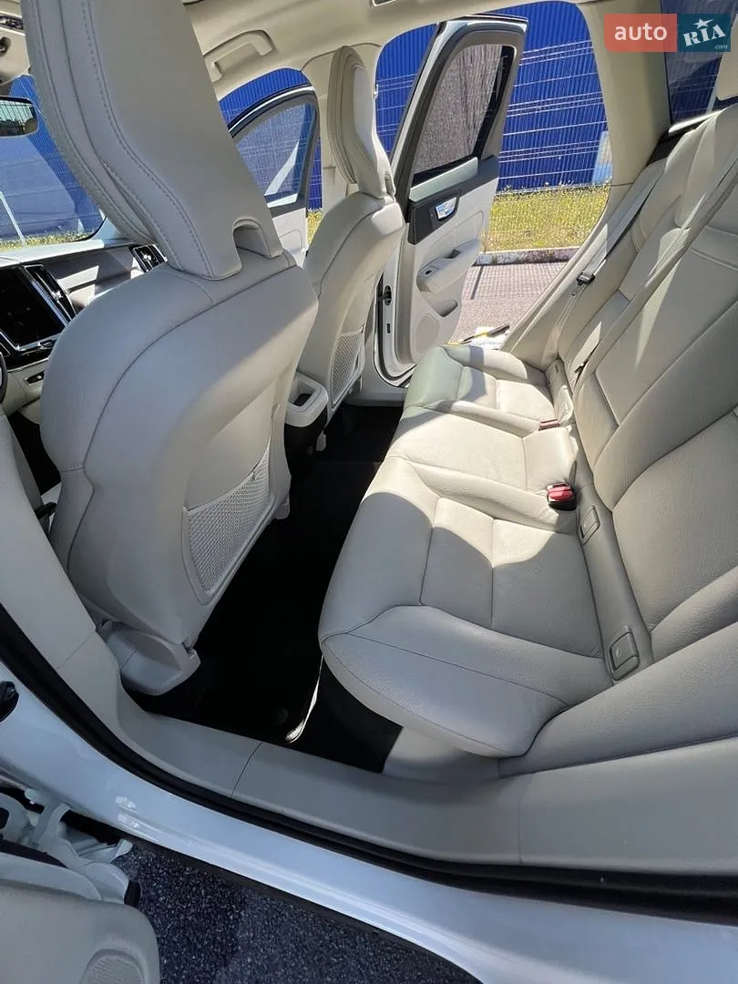 2021 Volvo XC60 - мініатюра 16