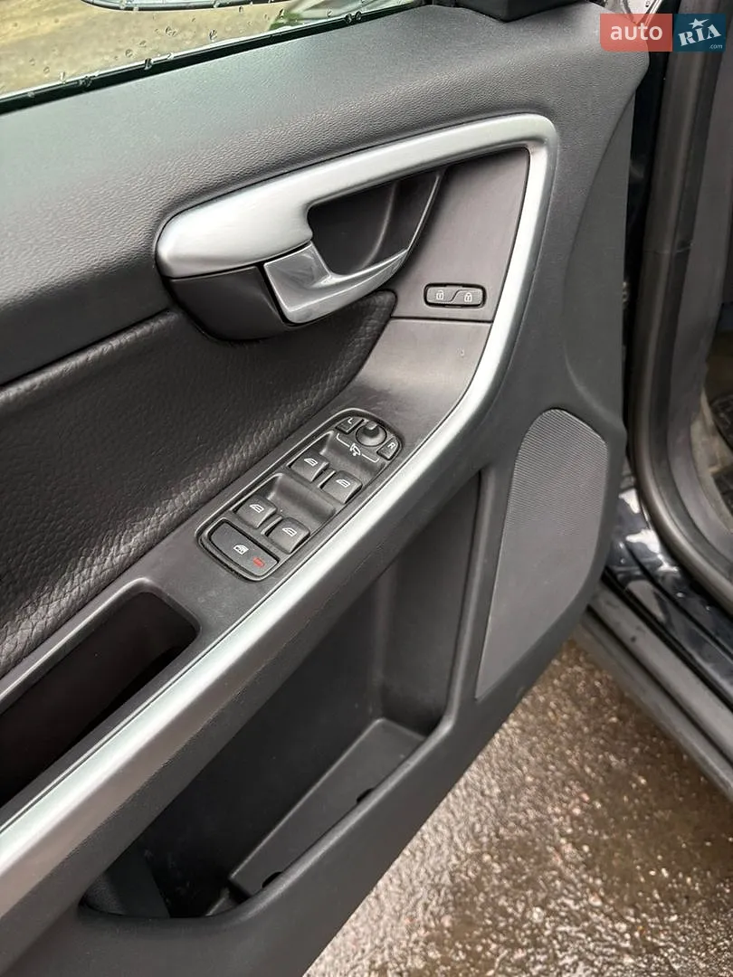 2010 Volvo XC60 - мініатюра 16