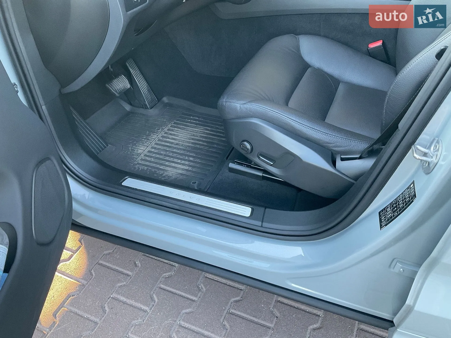 2023 Volvo XC60 - мініатюра 16