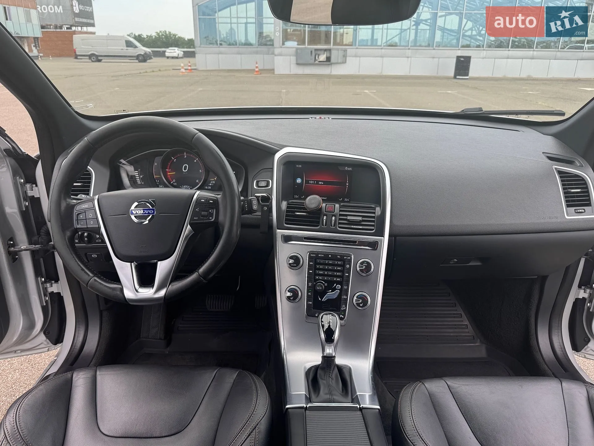 2017 Volvo XC60 - мініатюра 35