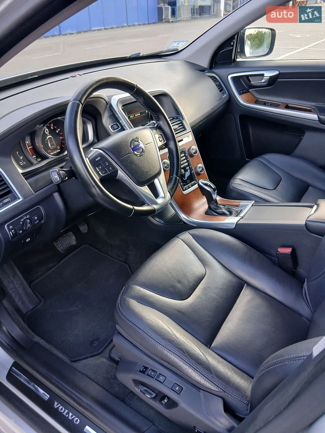 2017 Volvo XC60 - мініатюра 14