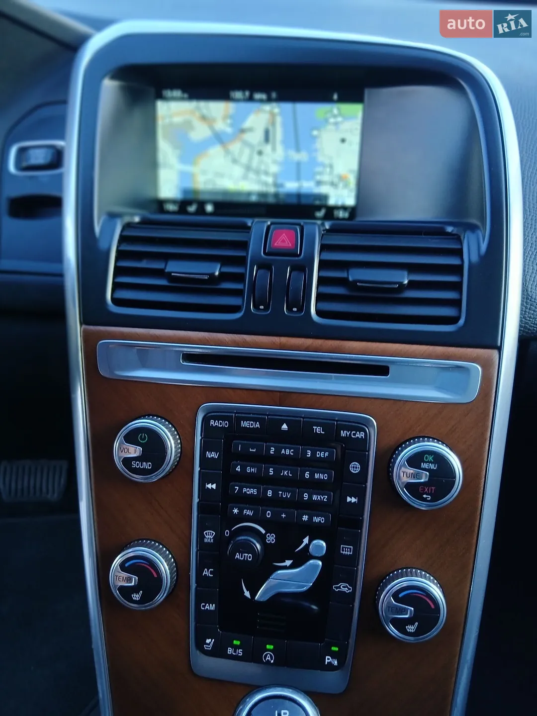 2017 Volvo XC60 - мініатюра 28