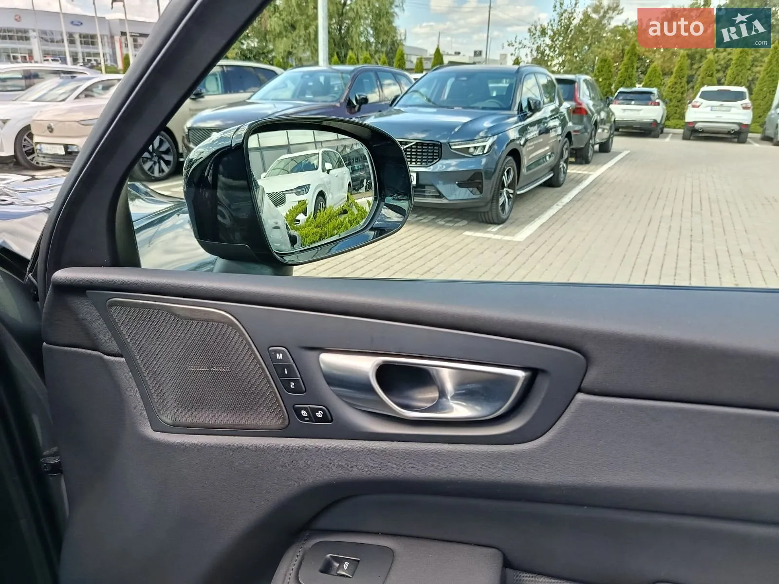 2025 Volvo XC60 - мініатюра 22