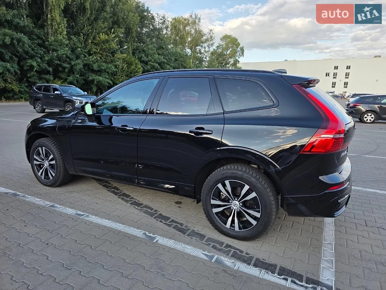 2024 Volvo XC60 - мініатюра 8