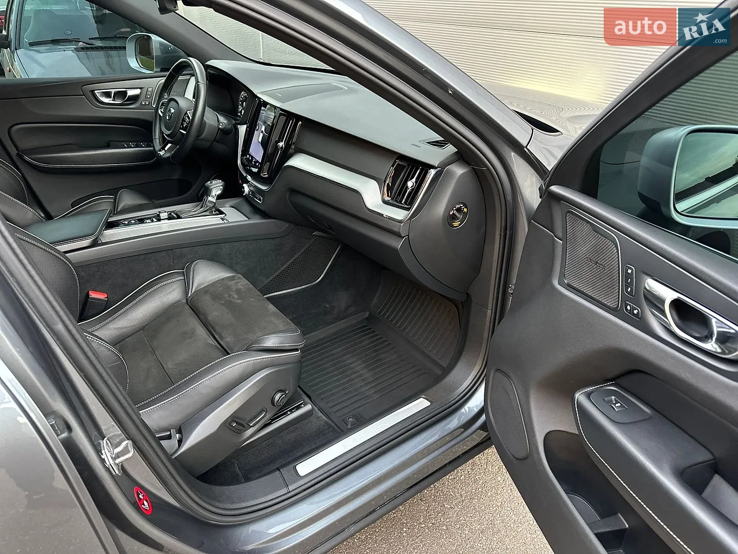2018 Volvo XC60 - мініатюра 21