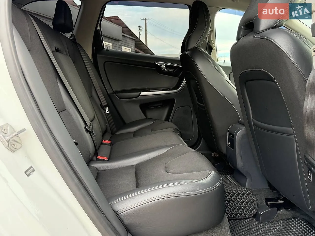 2015 Volvo XC60 - мініатюра 31