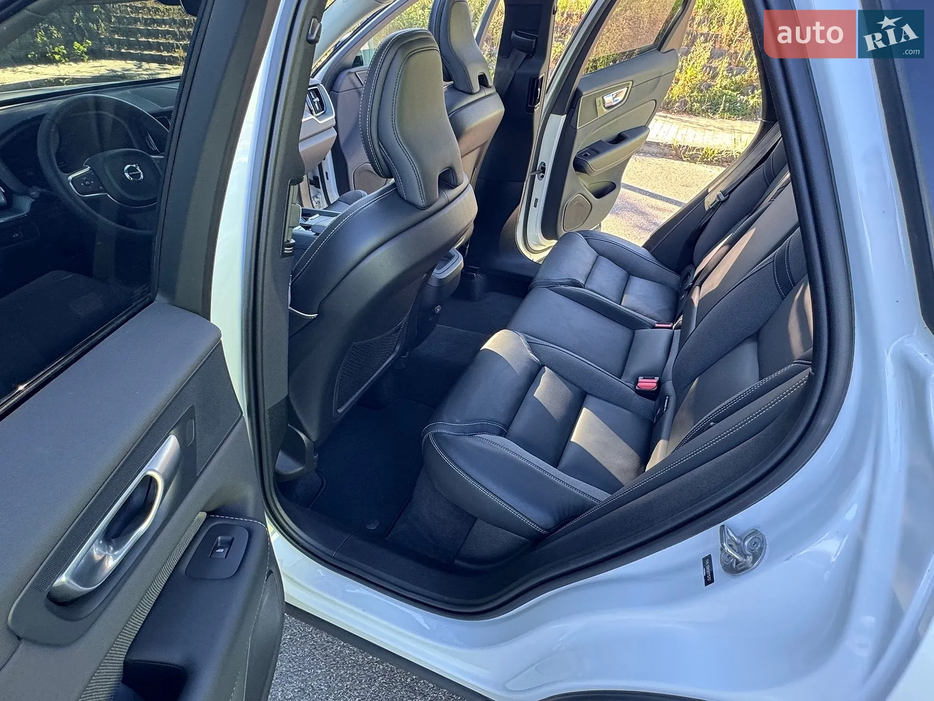 2023 Volvo XC60 - мініатюра 17