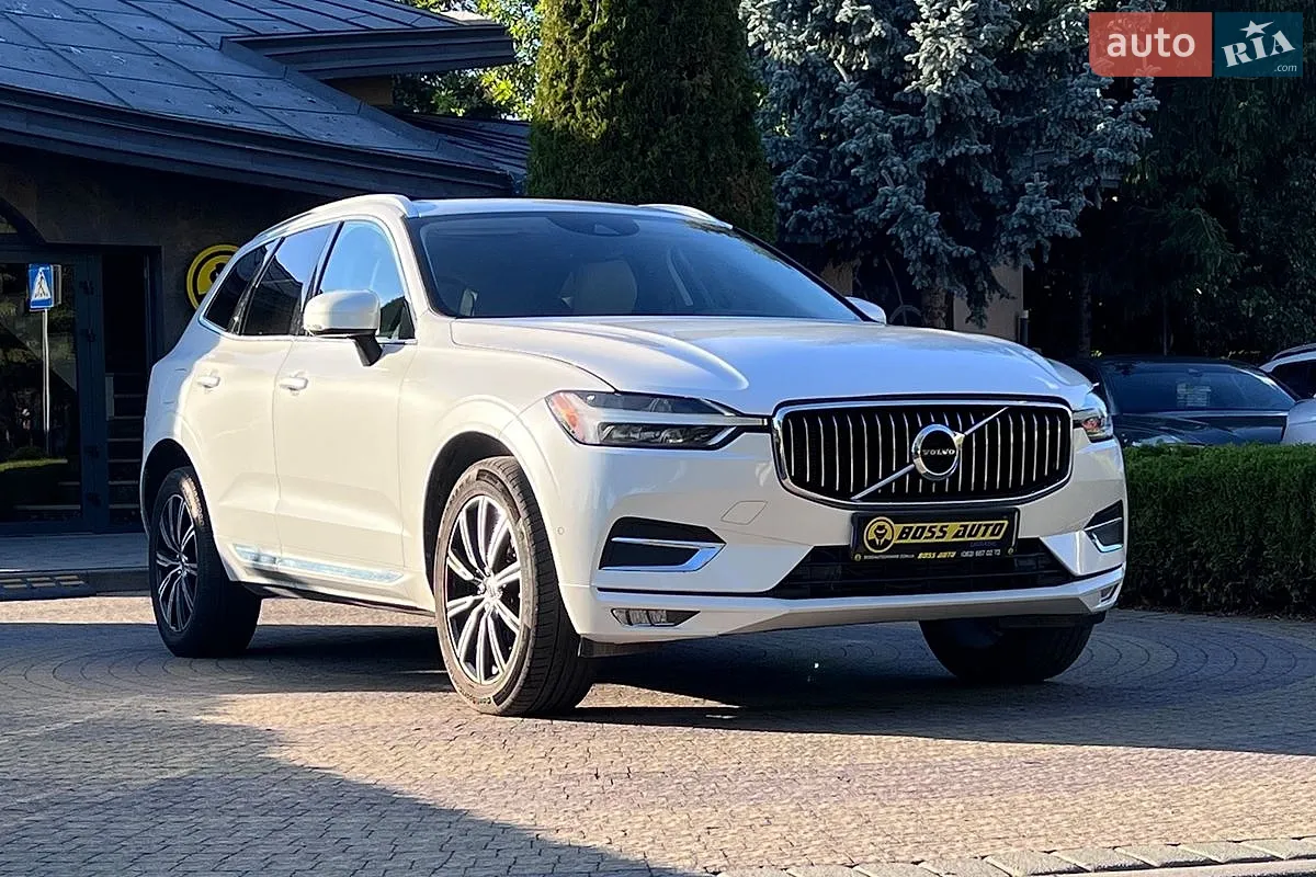 2017 Volvo XC60 - фото 1