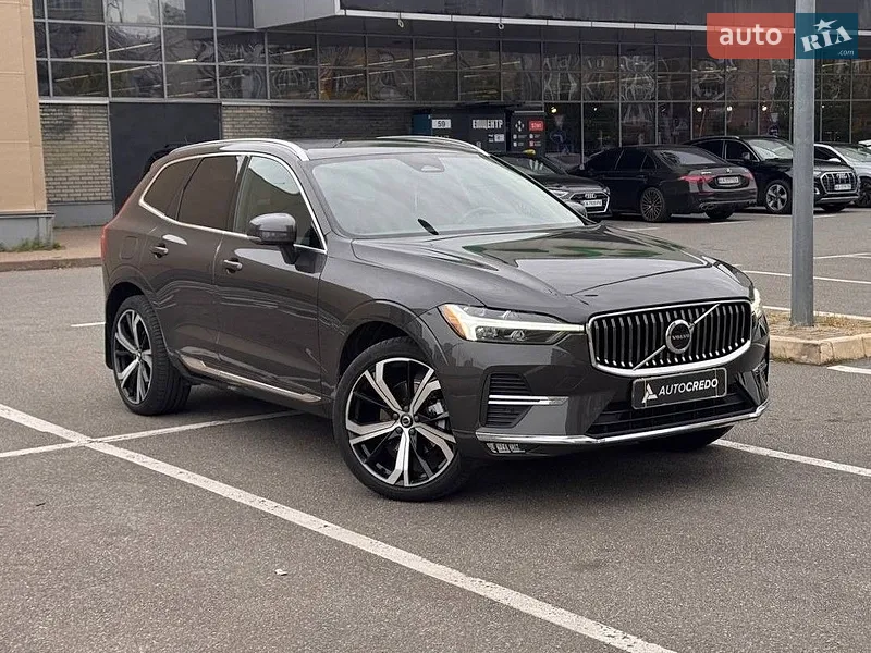 Volvo XC60 2022