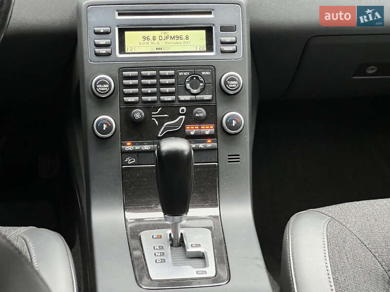 Универсал Volvo XC70 Cross Country 2008 в Киеве фото 35 Универсал Volvo XC70 Cross Country 2008 в Киеве