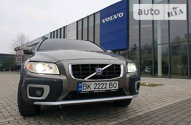 Внедорожник / Кроссовер Volvo XC70 2008 в Ровно