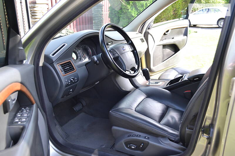 Позашляховик / Кросовер Volvo XC70 2008 в Луцьку