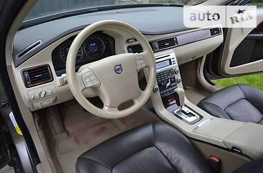 Внедорожник / Кроссовер Volvo XC70 2008 в Луцке