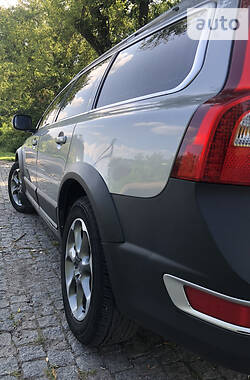 Внедорожник / Кроссовер Volvo XC70 2009 в Львове