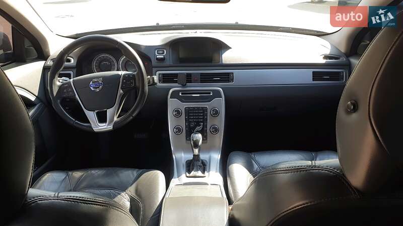 Внедорожник / Кроссовер Volvo XC70 2012 в Львове