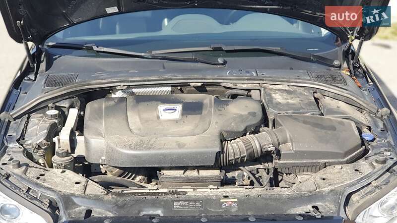 Внедорожник / Кроссовер Volvo XC70 2012 в Львове