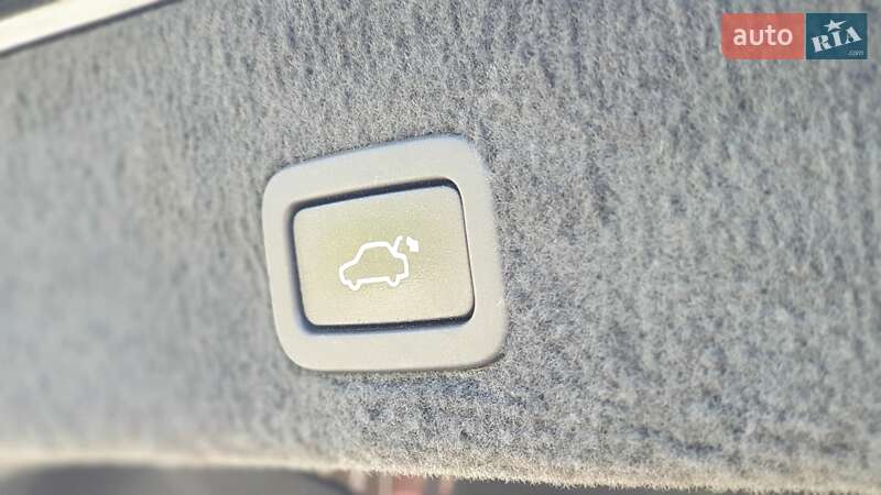 Внедорожник / Кроссовер Volvo XC70 2012 в Львове