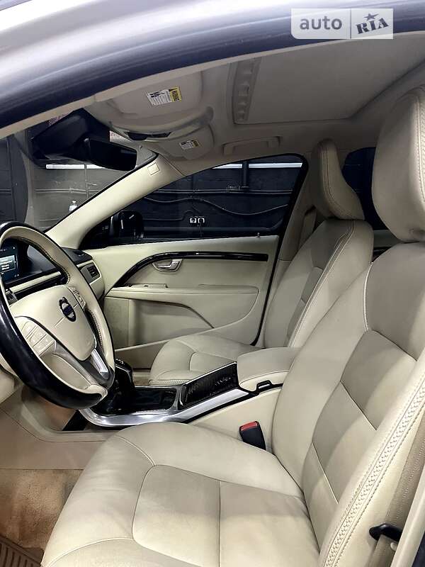 Универсал Volvo XC70 2014 в Хмельницком