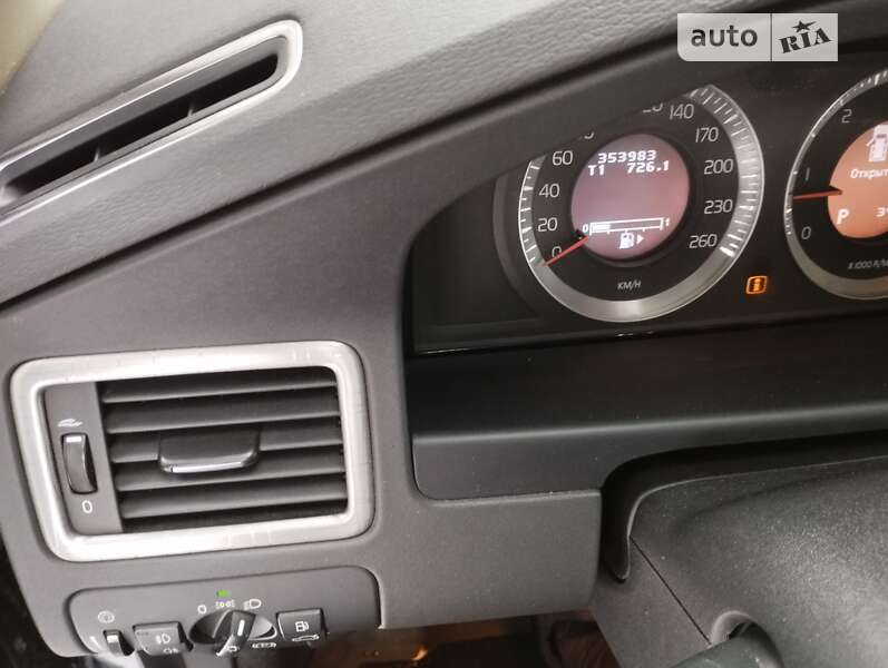 Универсал Volvo XC70 2008 в Житомире