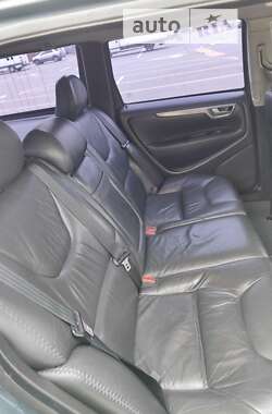Универсал Volvo XC70 2004 в 