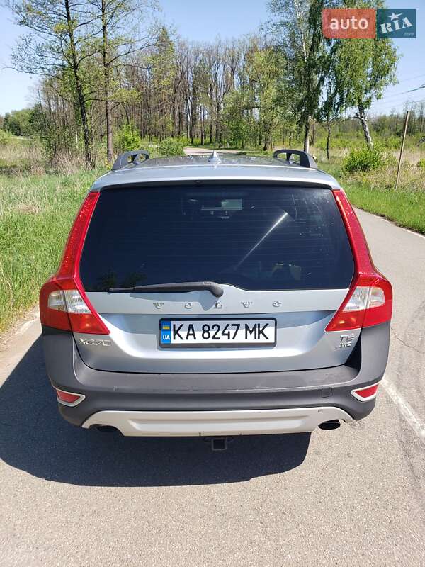 Универсал Volvo XC70 2013 в Киеве
