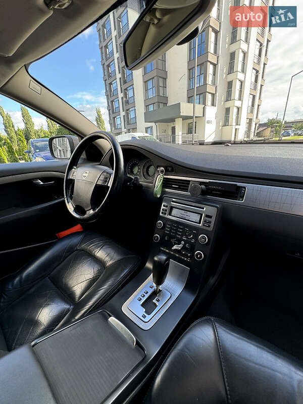 Универсал Volvo XC70 2008 в Луцке