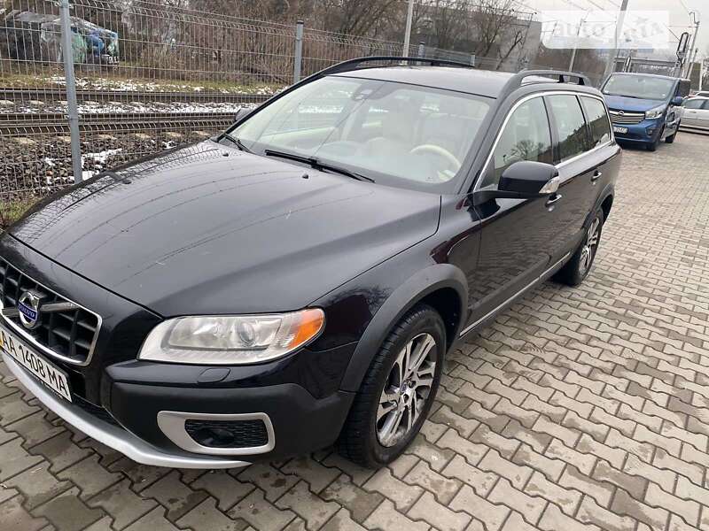 Volvo XC70 2011